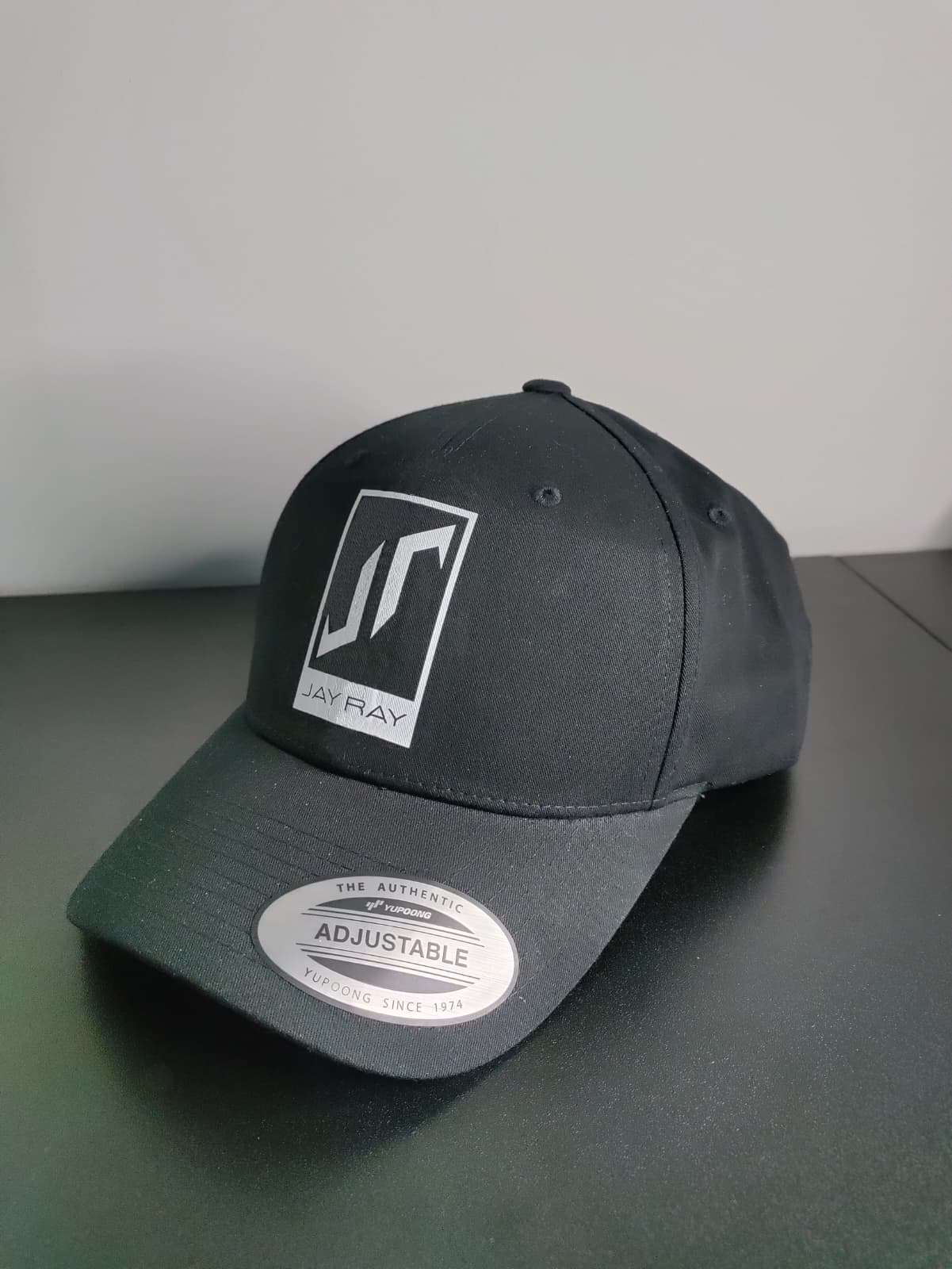 Logo Cap