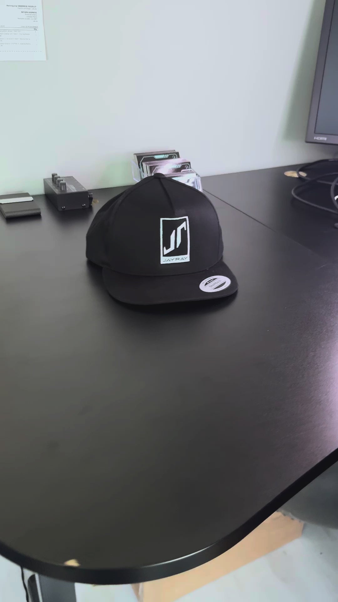 Logo Cap
